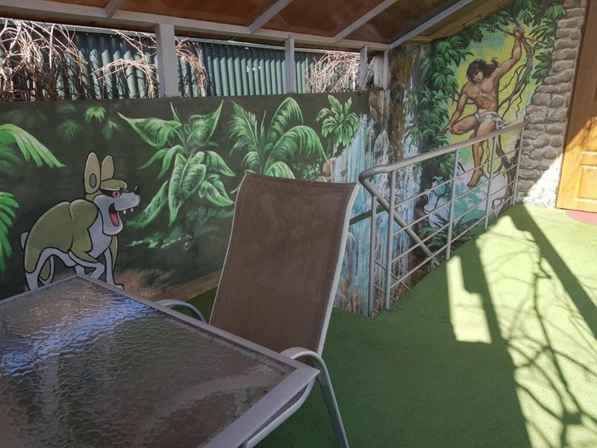 Jungle - Дом-Сказка У Моря オデッサ エクステリア 写真